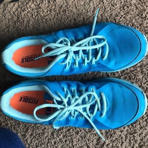 nike tennis shoes
